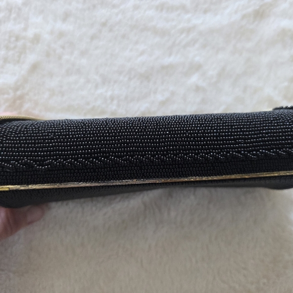 Elegant Black And Gold Beaded Clutch With Strap - Picture 3 of 12